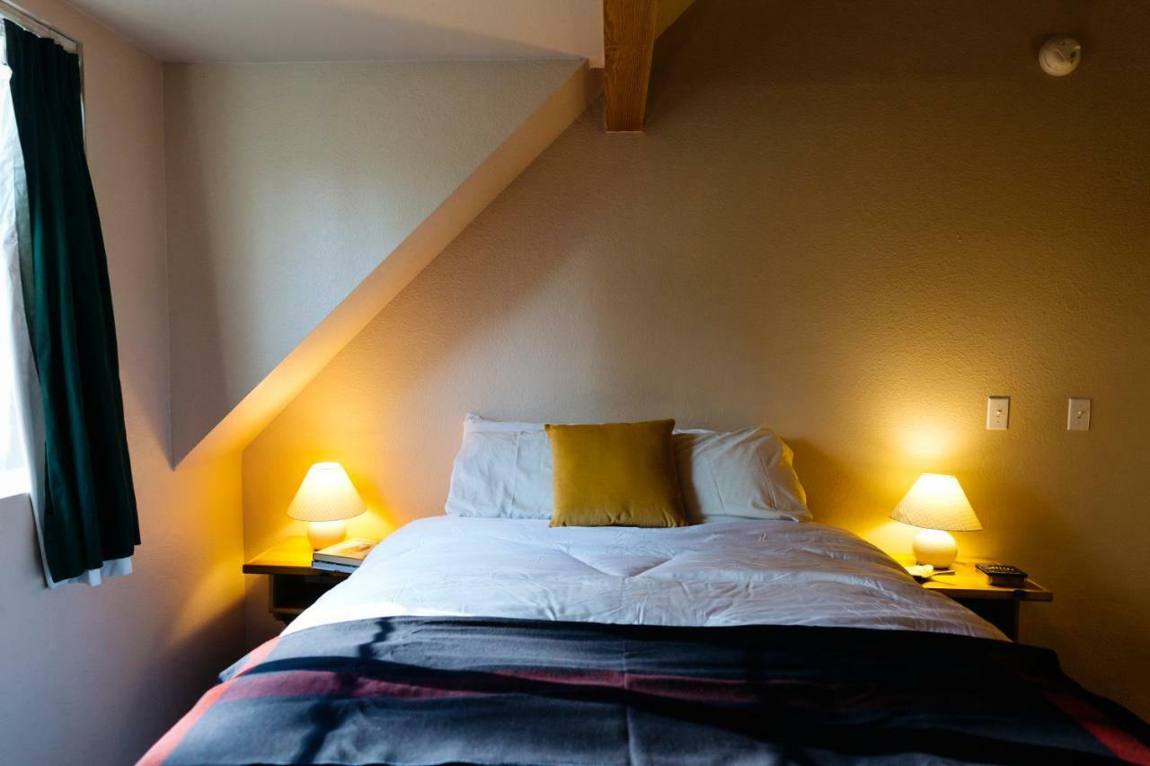 Honey Bear Lodge & Cabins Big Bear Lake Quarto foto